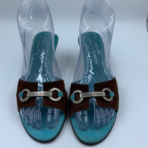 Donald J Pliner Couture - Picture 2 of 3